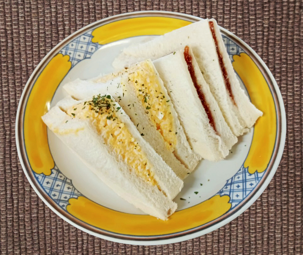 栄養課 選択食 稲荷寿司 サンドイッチ