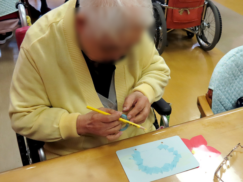 デイサービス 物づくりレク 「あじさいの花」☔