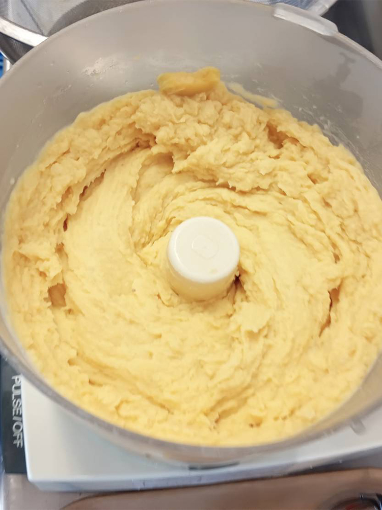 栄養課 さつま芋を使用したおやつ