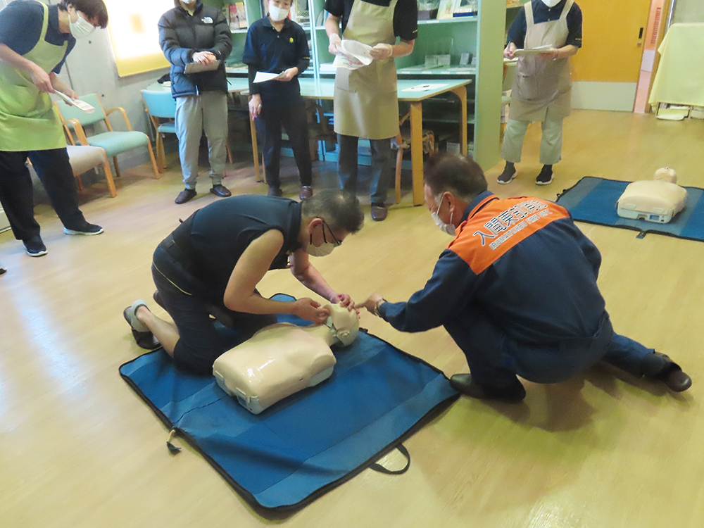 応急手当講習AED、心肺蘇生 マザーアース サテライト