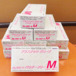 医療用非滅菌手袋（プラスチックグローブ）を寄付