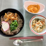 栄養課 選択食 いなり寿司/冷やしきつねそば